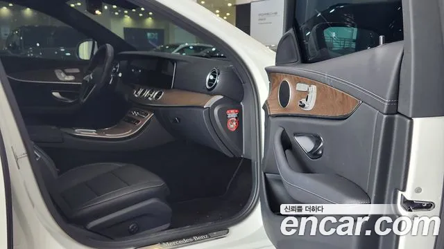 Mercedes-Benz E-Class W213 — Фото автомобиля 15