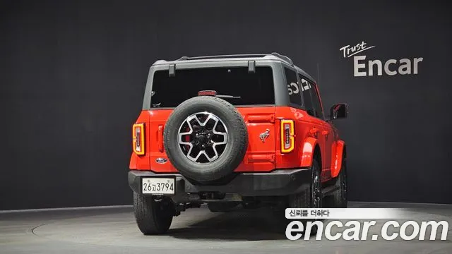 Ford Bronco — Фото автомобиля 4