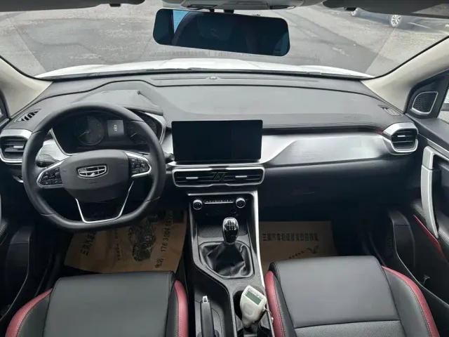 Geely Binyue — Фото автомобиля 7