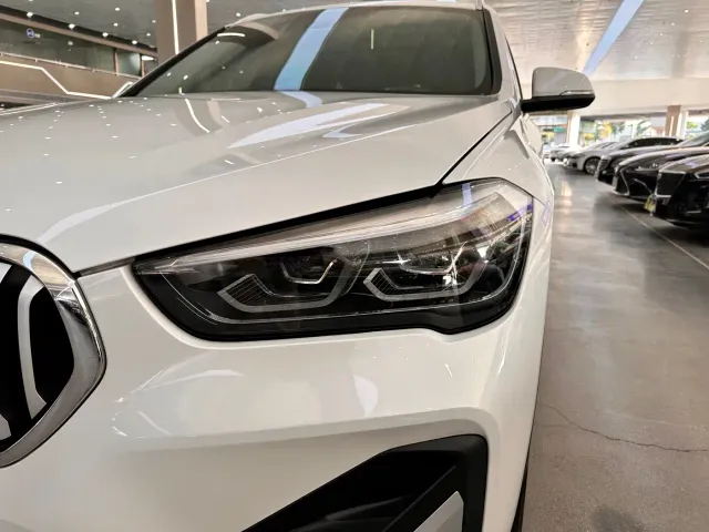 BMW X1 — Фото автомобиля 5