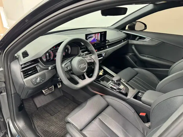Audi A4L — Фото автомобиля 13