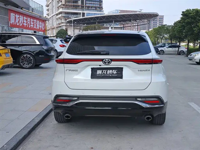 Toyota Venza — Фото автомобиля 8