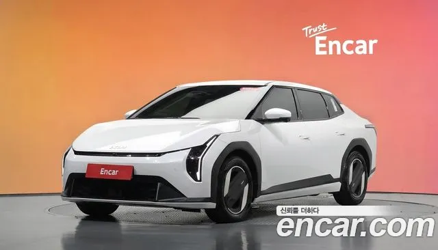 Фотография автомобиля — Kia EV4
