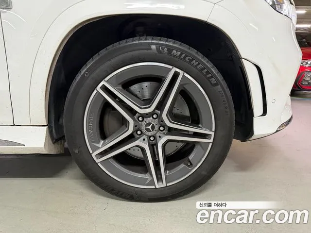 Mercedes-Benz GLS-Class — Фото автомобиля 16