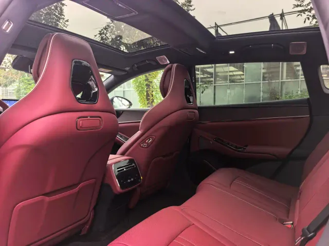Denza Z9GT — Фото автомобиля 14