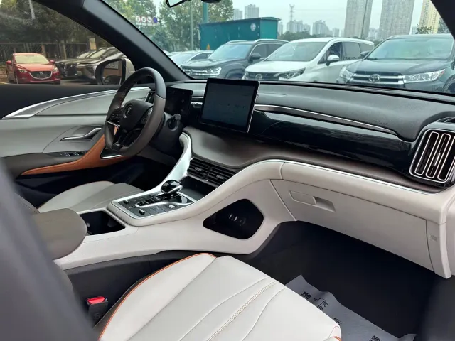 BYD Song Pro — Фото автомобиля 20