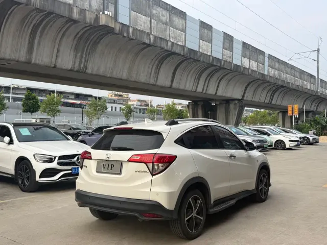 Honda Vezel — Фото автомобиля 6