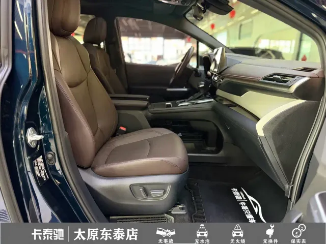 Toyota Granvia — Фото автомобиля 14