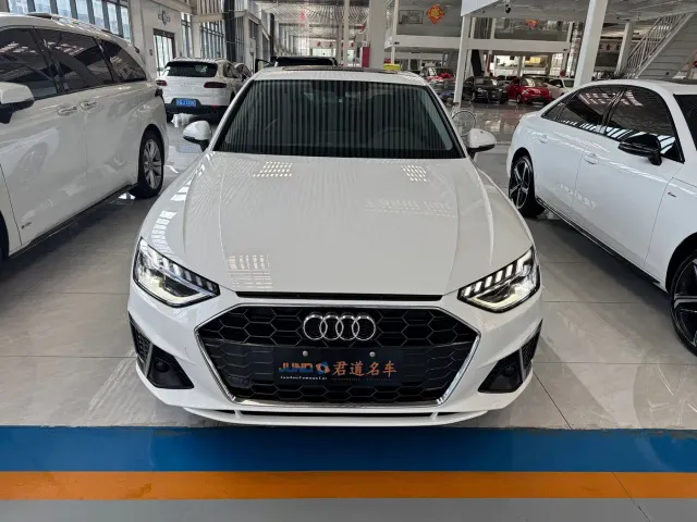 Audi A4L — Фото автомобиля 2