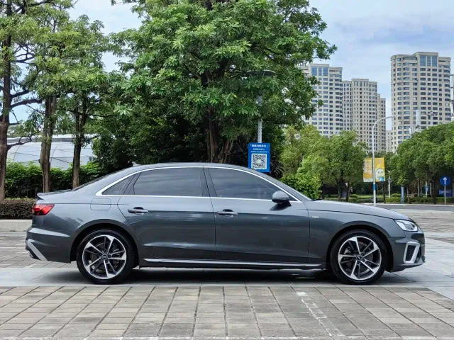 Audi A4L — Фото автомобиля 4