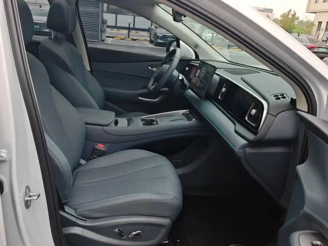 BYD Seal 05 DM-i — Фото автомобиля 22