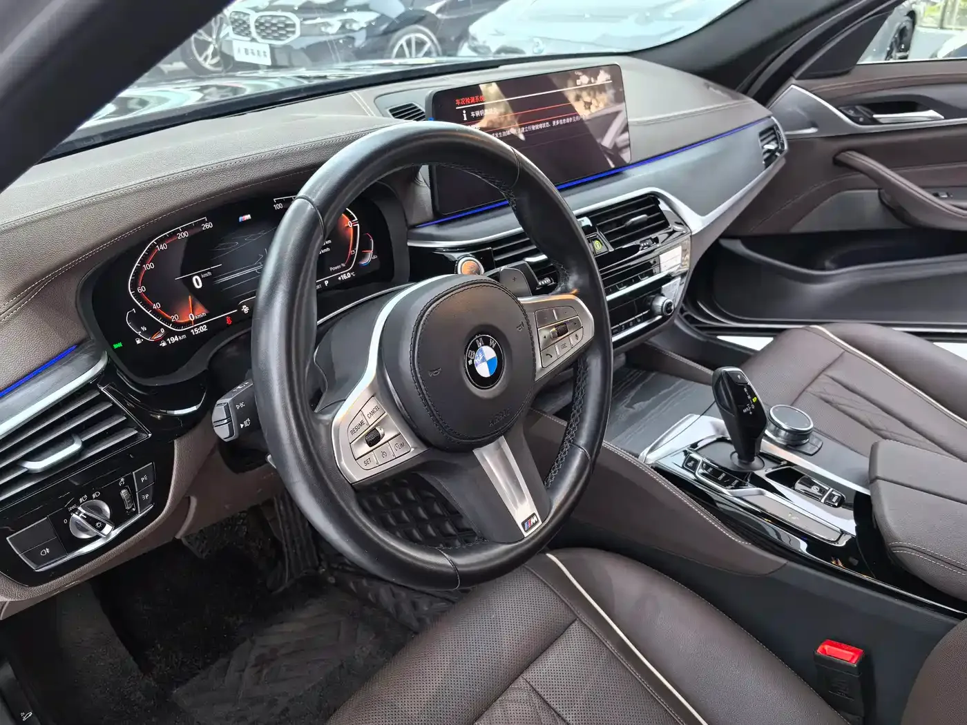 BMW BMW 5 Series 2023 530Li Leading M Sport Package — Фото автомобиля 6
