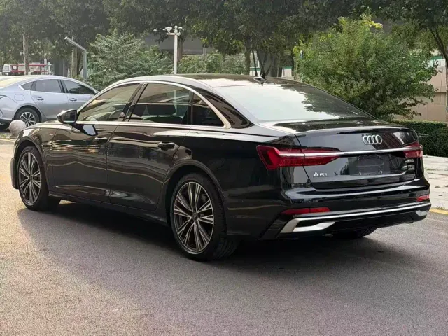Audi A6L — Фото автомобиля 4