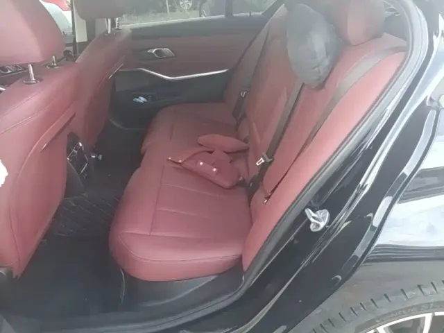 BMW 3 Series — Фото автомобиля 16