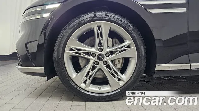 Genesis G90 Бензин 3.5 турбо AWD — Фото автомобиля 4