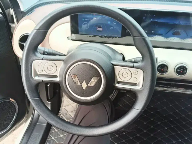 Wuling Bingo — Фото автомобиля 10