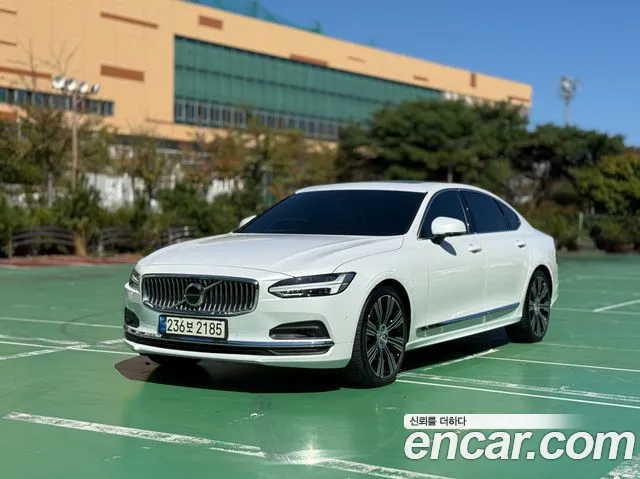 Volvo S90 — Фото автомобиля 3