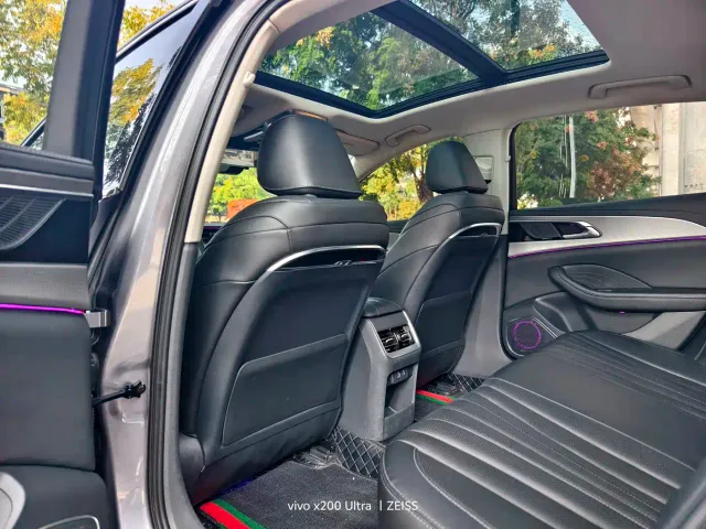 Hongqi H5 — Фото автомобиля 5