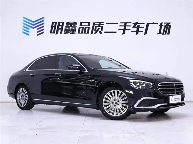 Mercedes-Benz E-Class — Фото автомобиля 5