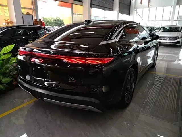 BYD Han L — Фото автомобиля 6