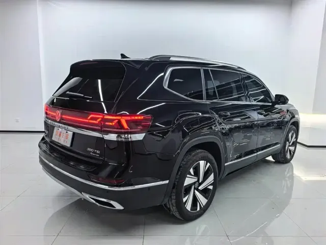Volkswagen Teramont 2024 380TSI 4WD Dragon Glory Edition — Фото автомобиля 5