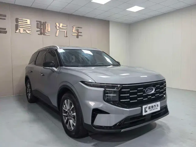 Ford Edge — Фото автомобиля 3