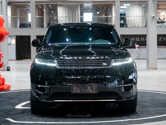 Land Rover Range Rover Sport — Фото автомобиля 2