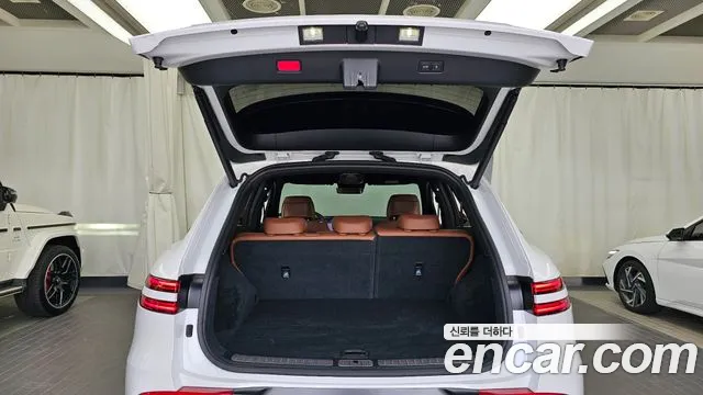 Genesis GV70 2.5T Бензин 2WD — Фото автомобиля 17