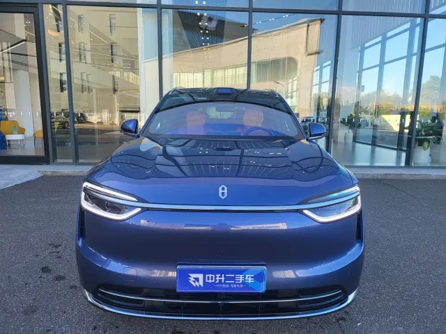 Aito M7 — Фото автомобиля 2