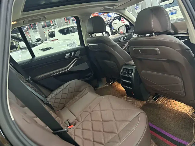 BMW X5 — Фото автомобиля 7