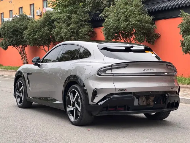 Xiaomi Auto Xiaomi YU7 2025 Extended Range AWD Pro — Фото автомобиля 7
