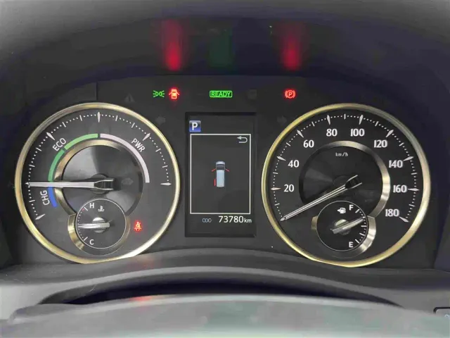 Toyota Vellfire — Фото автомобиля 21