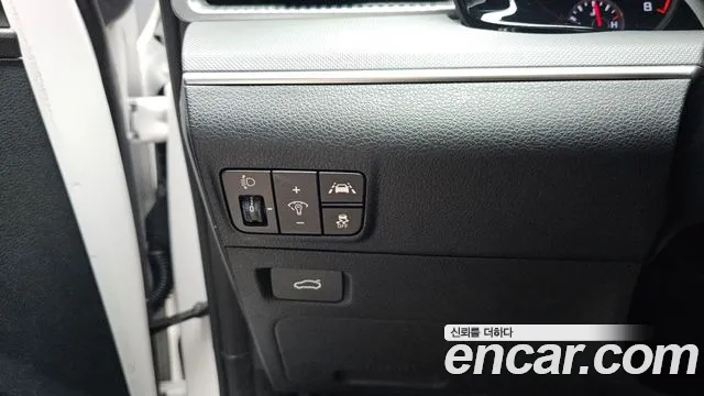 Kia K5 K5 3 поколение 2.0 LPI(Для проката) — Фото автомобиля 17