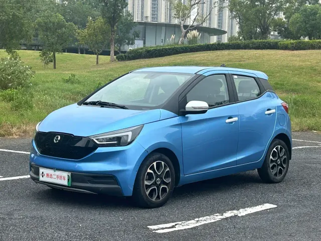 Фотография автомобиля — JMEV EV3