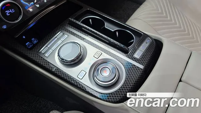 Genesis G80 RG3 — Фото автомобиля 12