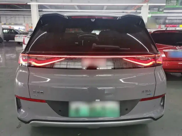 BYD Sealion 05 EV — Фото автомобиля 5