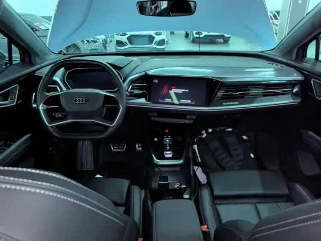 Audi Q4 e-tron — Фото автомобиля 9
