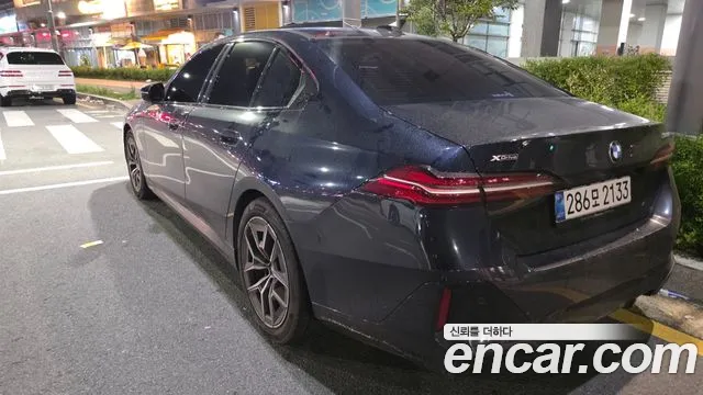 BMW 5 Series G60 — Фото автомобиля 2