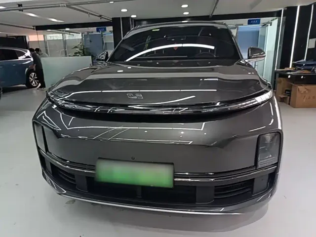 Li Auto L9 — Фото автомобиля 2