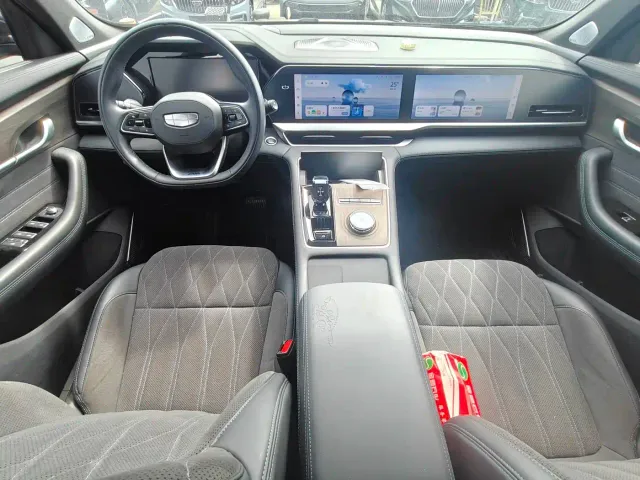 Geely Xingyue L 2025 Oriental Glory 2.0TD Automatic Star Collector Edition — Фото автомобиля 6