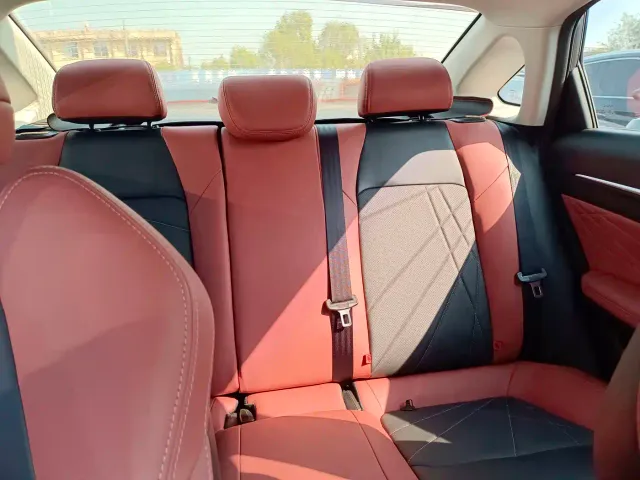 Changan Eado — Фото автомобиля 13