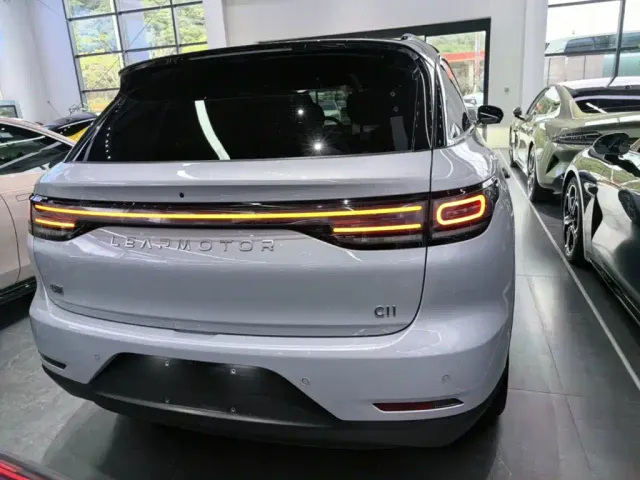 Leapmotor C11 — Фото автомобиля 5