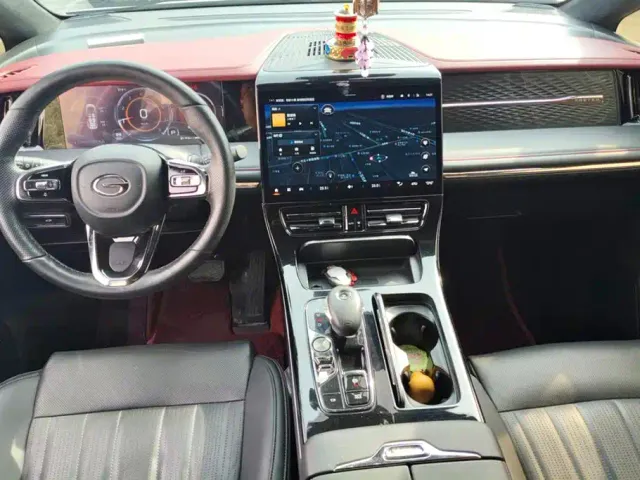 GAC Trumpchi M8 — Фото автомобиля 12