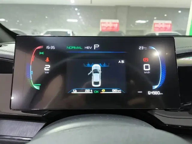 BYD Qin PLUS — Фото автомобиля 11