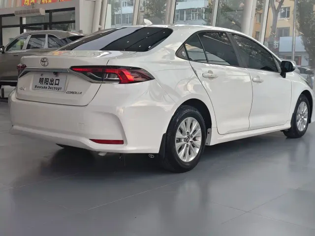 Toyota Corolla — Фото автомобиля 8