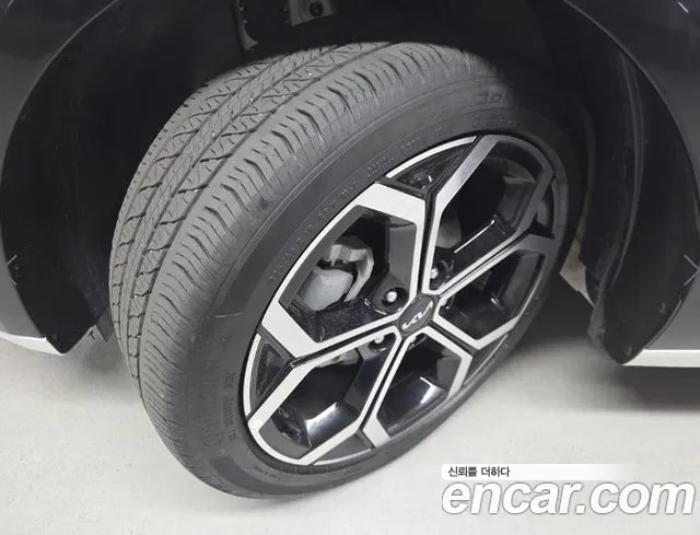 Kia Niro The All New Niro Signature — Фото автомобиля 18