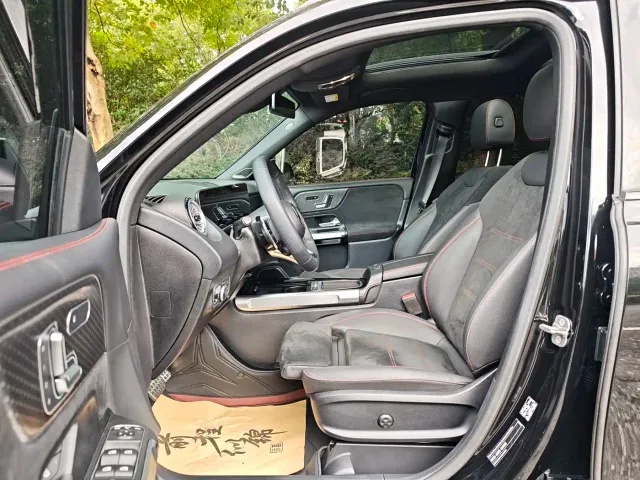 Mercedes-Benz GLB AMG — Фото автомобиля 11