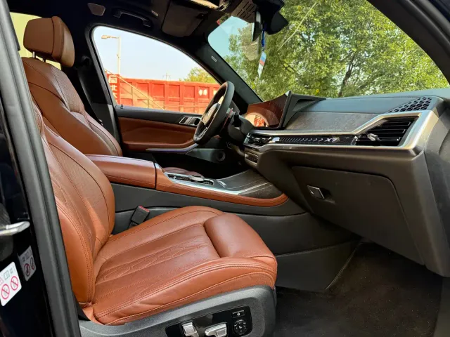 BMW X7 — Фото автомобиля 12