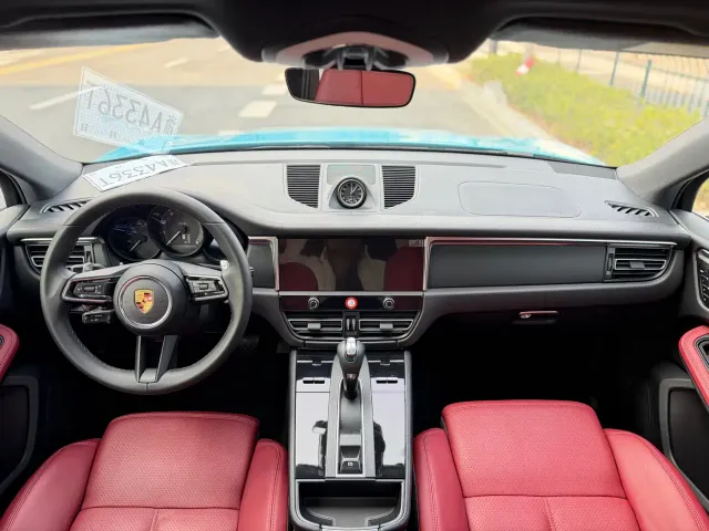 Porsche Macan — Фото автомобиля 7