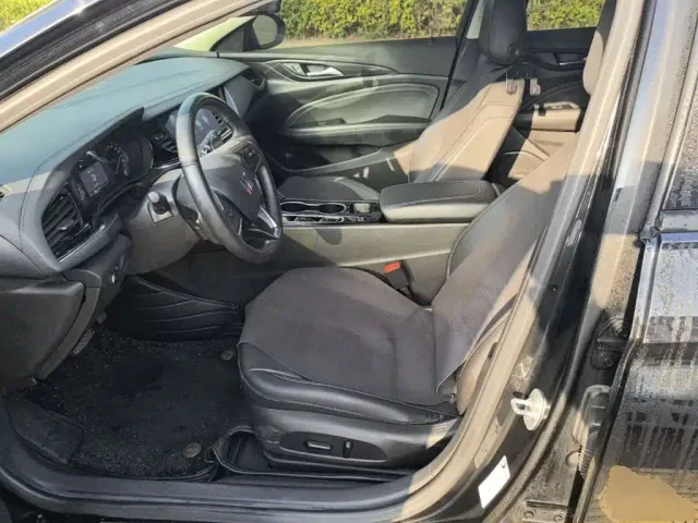 Buick Regal — Фото автомобиля 14